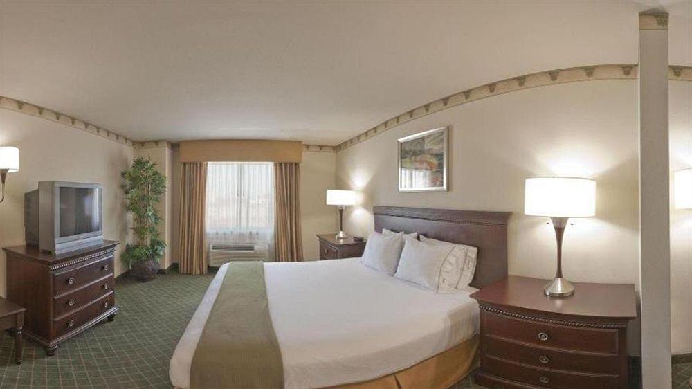 Holiday Inn Express & Suites - Pharr By Ihg מראה חיצוני תמונה