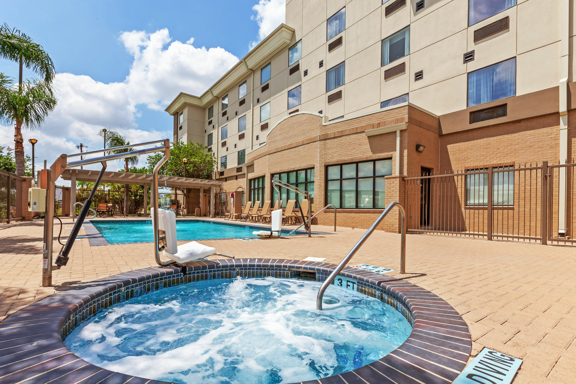 Holiday Inn Express & Suites - Pharr By Ihg מראה חיצוני תמונה