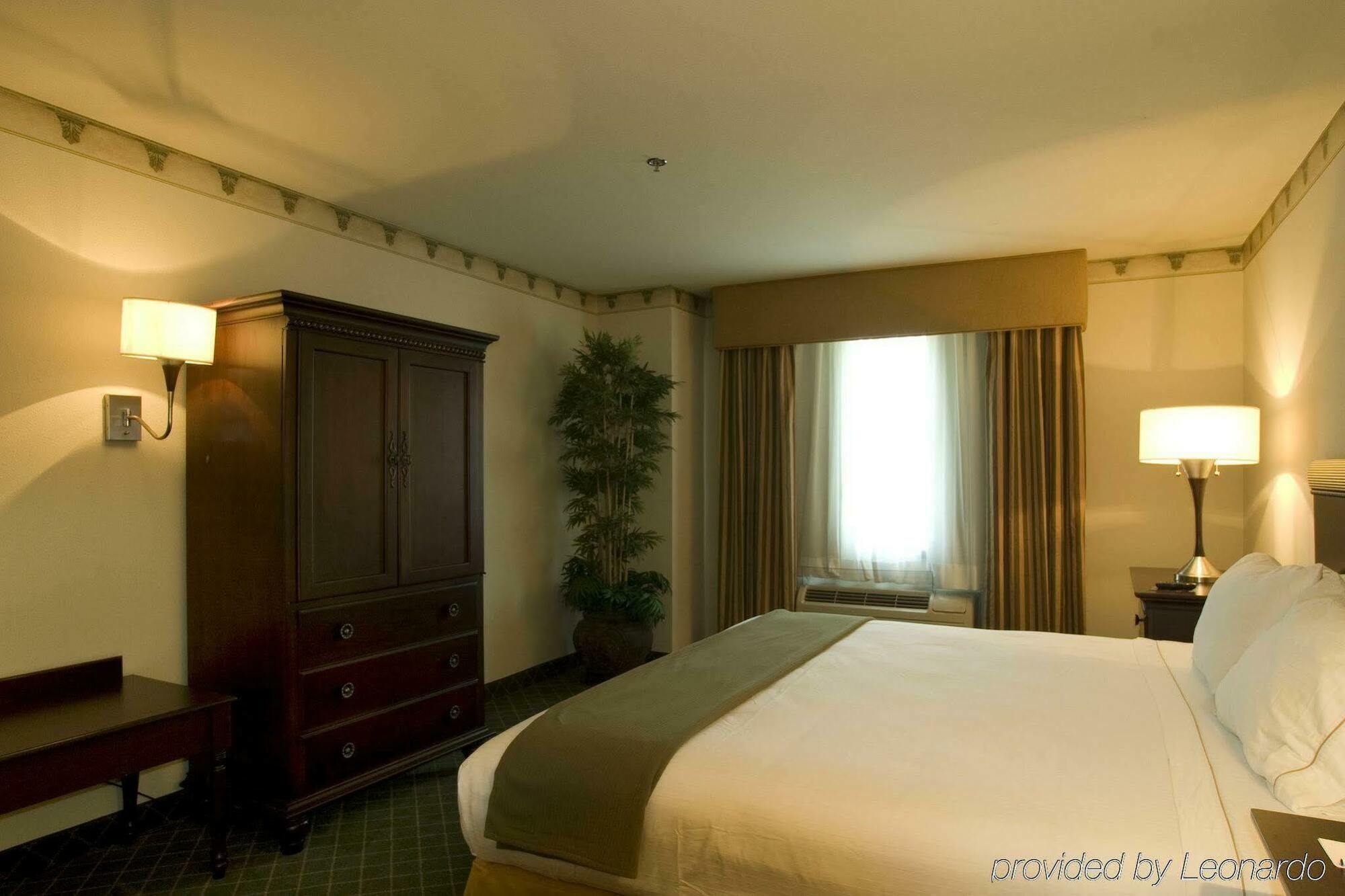 Holiday Inn Express & Suites - Pharr By Ihg מראה חיצוני תמונה
